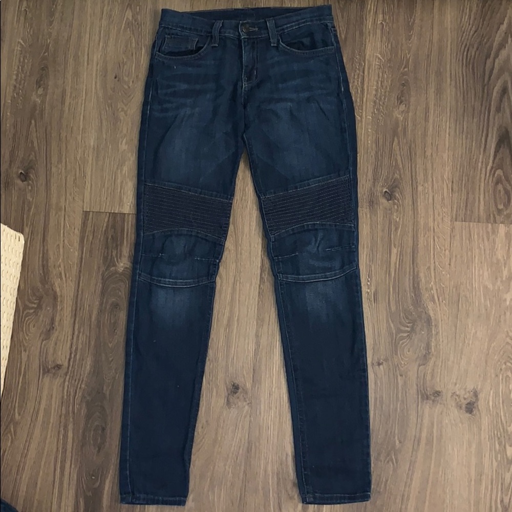 Flying monkey blue jeans